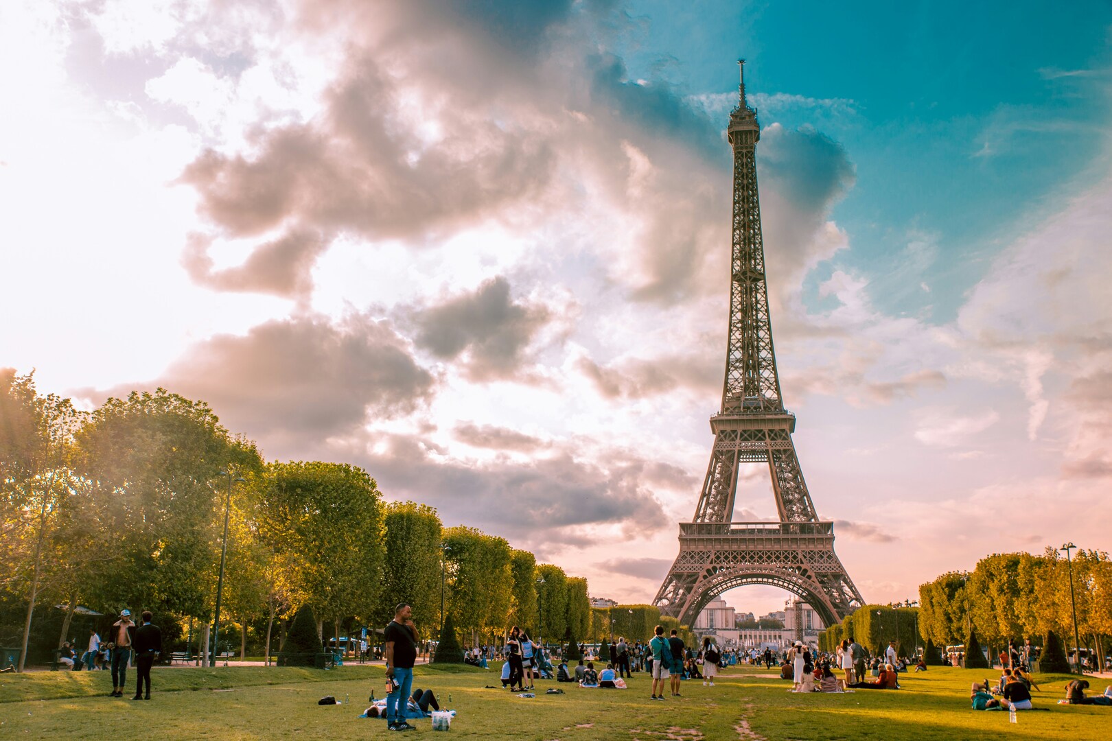 Eiffel Tower Paris Iconic View